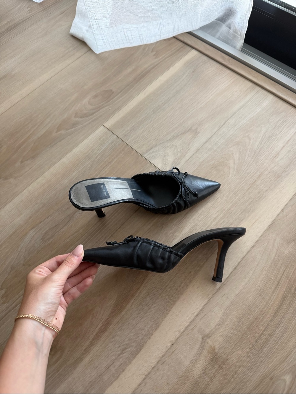 Dolce Vita Black Ruched Pointed-Toe Mule Heels - Picture 5 of 5